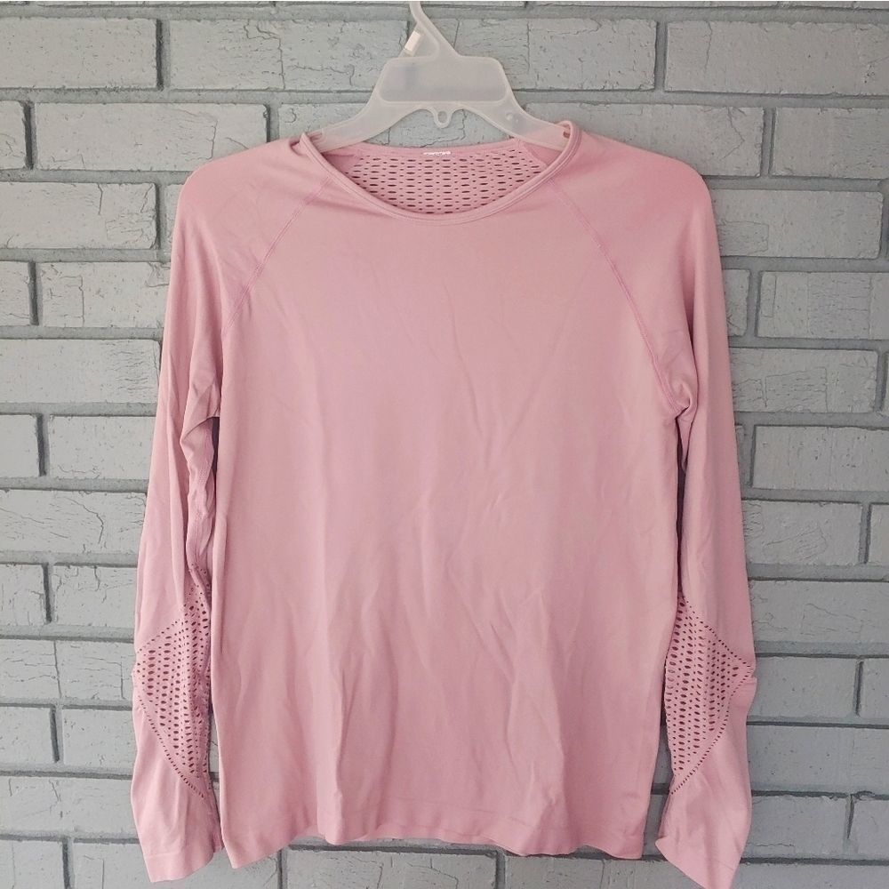 Sportown long sleeved workout top